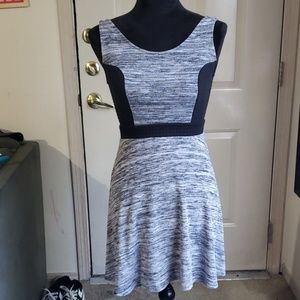 💚Xhilaration Gray Dress